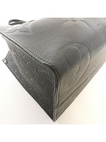 Louis Vuitton Louis Vuitton Monogram Empreinte OnTheGo MM M45595 Handbag (view 2)