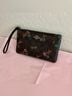 Coach Print Brown Green Wristlet One size - photo 4