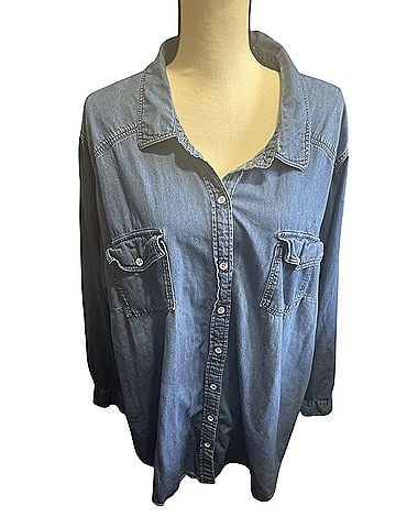 Torrid Button-Down Shirt (view 1)