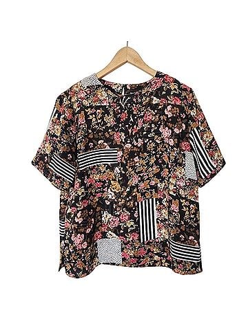 Notations Short Sleeve Top (view 1)