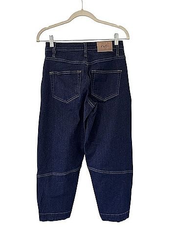 Ruti Ultimate Barrel Leg Jeans 2.0 Jeans (view 2)