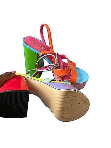 Title Unknown Heels (view 2)