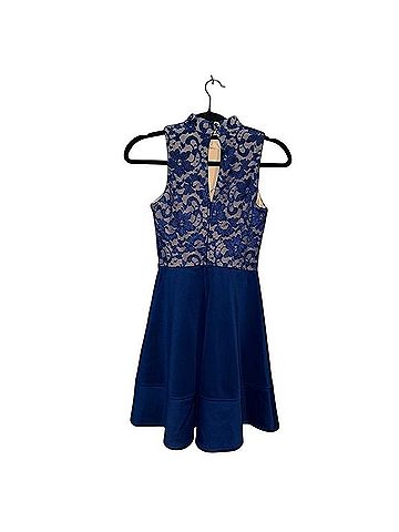 Emerald Sundae Laceus Dress Casual Dress (view 2)