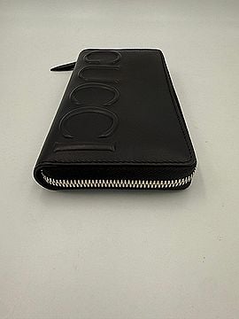 Gucci Zip Black Front Logo Embossed Wallet (view 2)