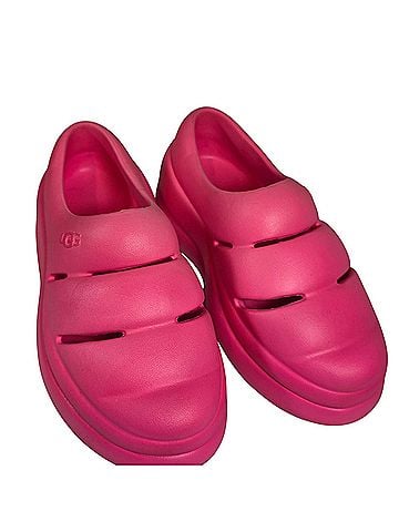Ugg Australia Sport Yeah Sandals (view 2)