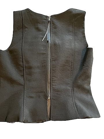 Maison d' Amelie Sleeveless Top (view 2)