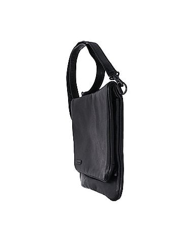 Issey Miyake im ISSEY MIYAKE Leather Flap Shoulder Bag, Black, Men's (view 2)