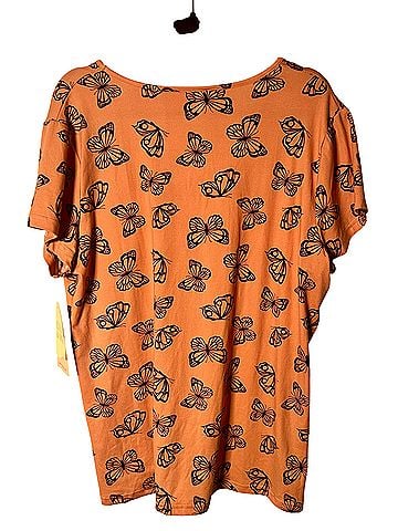 Coco & Shay Short Sleeve Blouse (view 2)