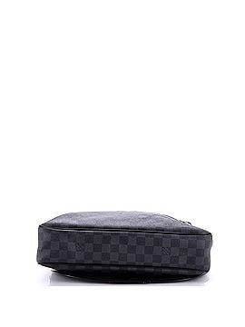 Louis Vuitton Daniel Messenger Bag Damier Graphite MM (view 2)