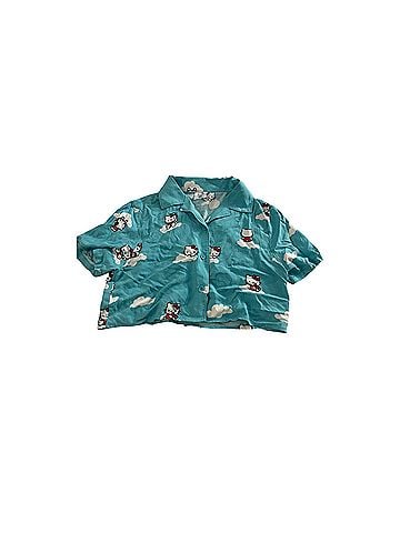 Hello Kitty Short Sleeve Button-Down Shirt (view 1)
