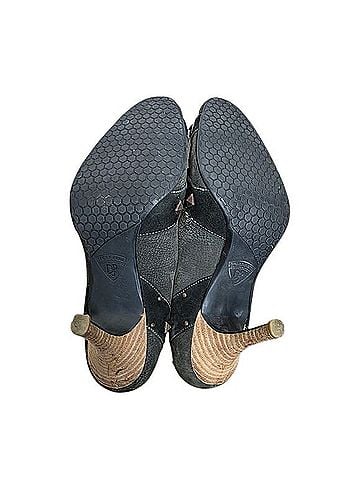 Donald J Pliner Heels (view 2)