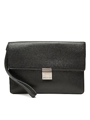 Louis Vuitton Taiga Selenga (view 1)