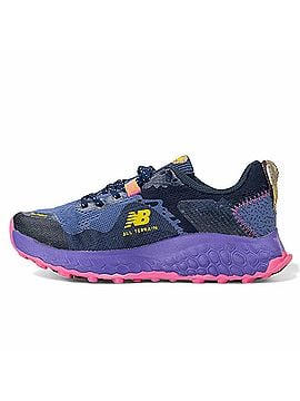 New Balance Women's Hierro 7 Running Shoes (view 2)