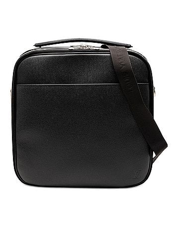 Louis Vuitton Taiga Tura (view 1)