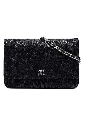 Chanel CC Lace Overlay Goatskin Wallet On Chain (view 1)