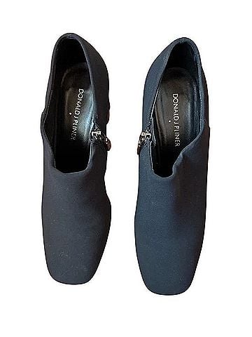 Donald J Pliner Heels (view 1)