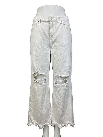 SNEAK PEEK Women's High Rise Crop Jean in White (view 1)
