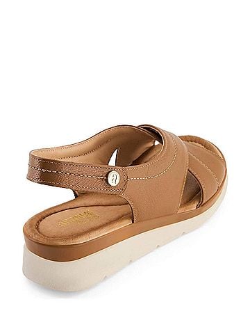 Andrea Women's Comfortable Wedge Sandal (view 2)
