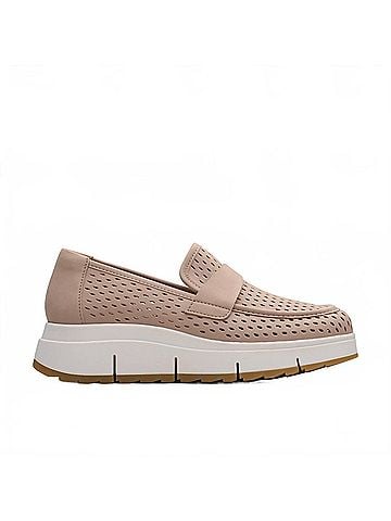 Clarks Women's Loriini Edge Shoe in Sand Nubuck (view 1)
