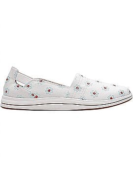Clarks Women's Breeze Step Casual Shoes in White (view 2)