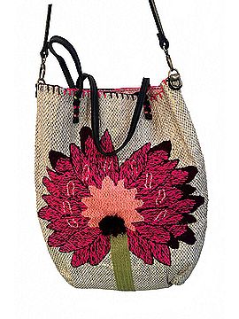 En Shalla Women's Woven Crossbody Bag in Multi Pink (view 2)