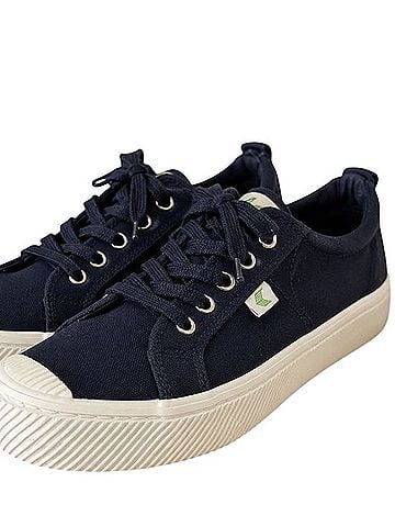 Cariuma OCA Low Sneakers (view 1)