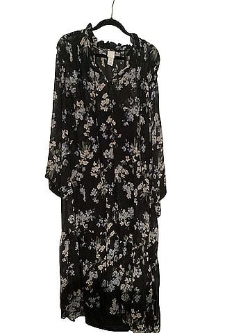 H&M H&amp;M Casual Dress (view 1)