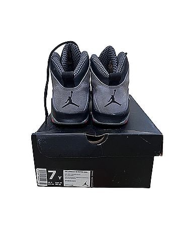 Jordan 10 Retro Sneakers (view 2)