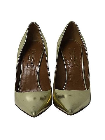 Aquazzura Aquazzura Purist Pumps in Gold Patent Leather (view 2)