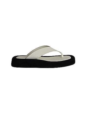 The Row The Row Ginza Flip Flop Sandals in White Leather (view 1)