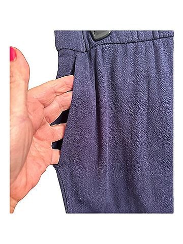 Susan Lawrence Cargo Shorts (view 2)