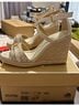 Michael Kors White Wedges Size 5 - photo 3