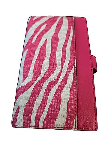 Michael Kors Wallet (view 2)