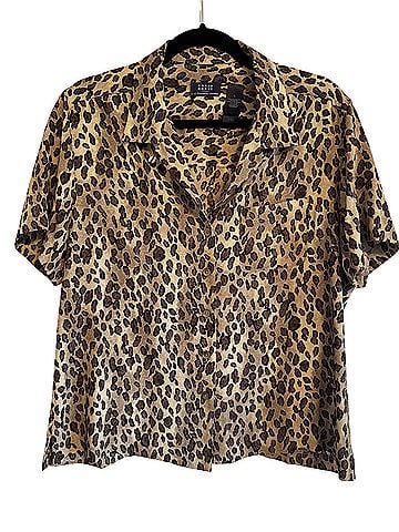 Crazy Horse Short Sleeve Button-Down Shirt (view 1)
