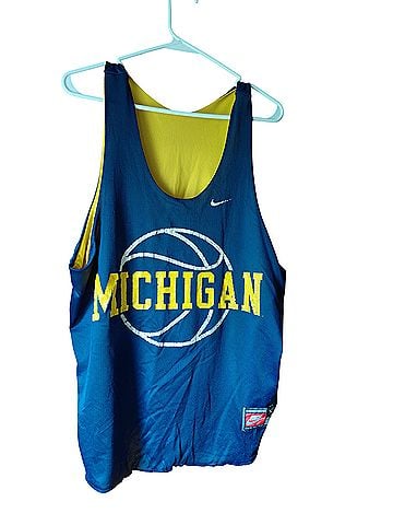 Nike Nike Basketball reversiable Jersey Sleeveless Jersey (view 1)
