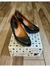 Earthies 100% Patent Leather Snake Print Black Heels Size 6 1/2 - photo 3
