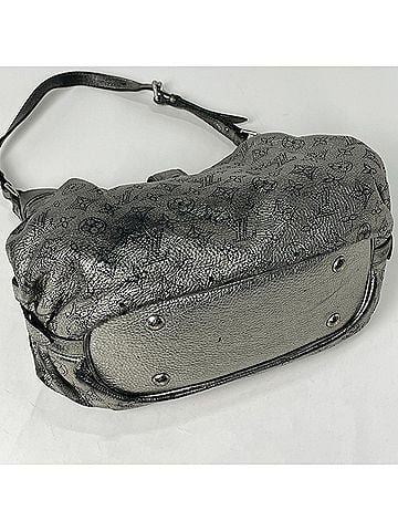 Louis Vuitton Louis Vuitton Solar PM Shoulder Bag, Monogram Mahina, Silver, M93124, Women's (view 2)