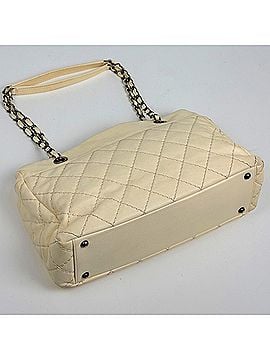 Chanel Chanel Wild Stitch Chain Tote Bag, Coco Mark, Leather, White, Women's (view 2)