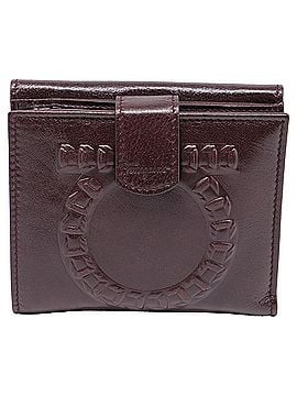 Salvatore Ferragamo Salvatore Ferragamo Gancini-Embossed Bi-Fold Wallet in Burgundy Leather (view 1)