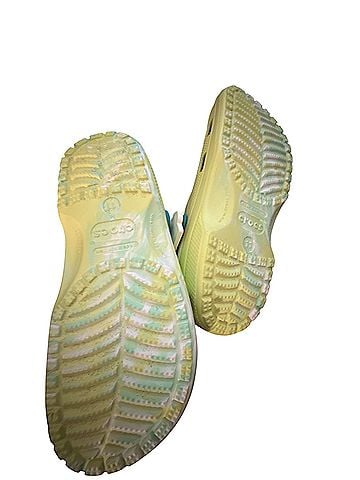 Crocs Margaritaville Jimmy Buffett Water Shoes (view 2)