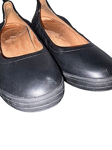 Vionic Flats (view 2)