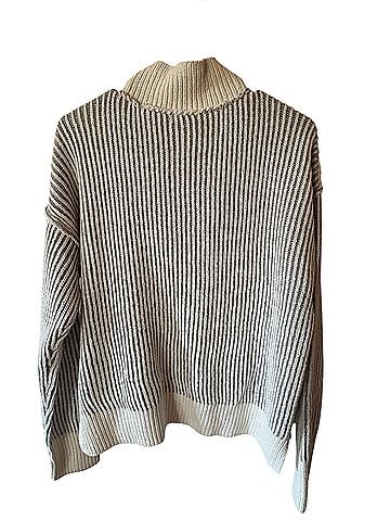 Ultra Flirt Pullover Sweater (view 2)