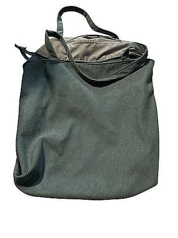 Amazon Basics Leather Tote (view 2)