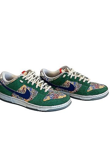 Nike Sneakers (view 1)