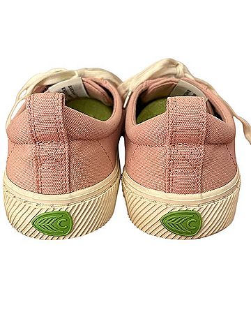 Cariuma Sneakers (view 2)