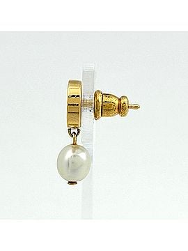 Christian Dior Christian Dior logo faux pearl earrings, gold-plated pearl, white, for women. (view 2)