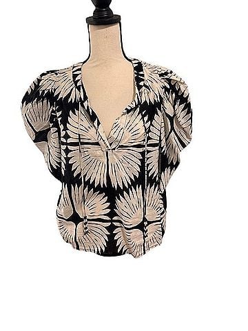 Rachel Zoe Short Sleeve T-Shirt (view 1)