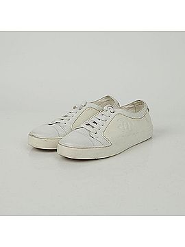 Chanel Cc Logo Low-top Sneakers (view 1)