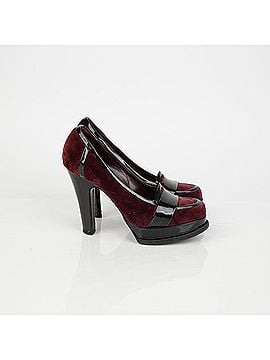 Saint Laurent Round Toe Pumps Size (view 2)