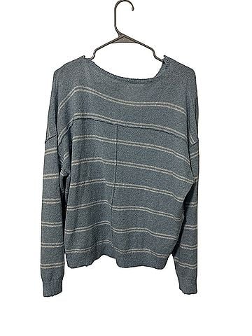 American Eagle Outfitters Pullover Sweater (view 2)